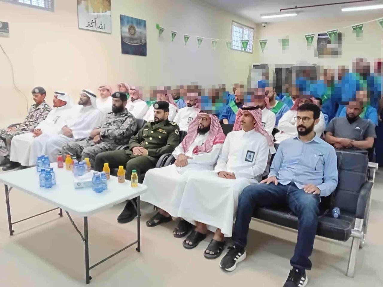 في اليوم الوطني95 شاركنا منسوبي سجن محايل ونزلاء مركز إشراقة احتفاءً بوطننا عبر فقرات وطنية تعزّز الانتماء وتدعم رحلة التعافي والأمل. الثلاثاء 23 سبتمبر 2025 - محايل عسير. شكرًا لإدارة السجن وشركائنا في مركز إشراقة على التهيئة والدعم.